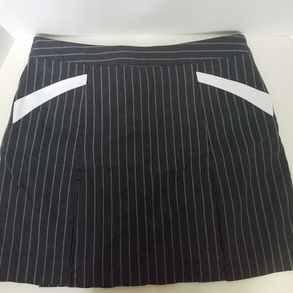 IZOD PerformX Golf Skort: size 10